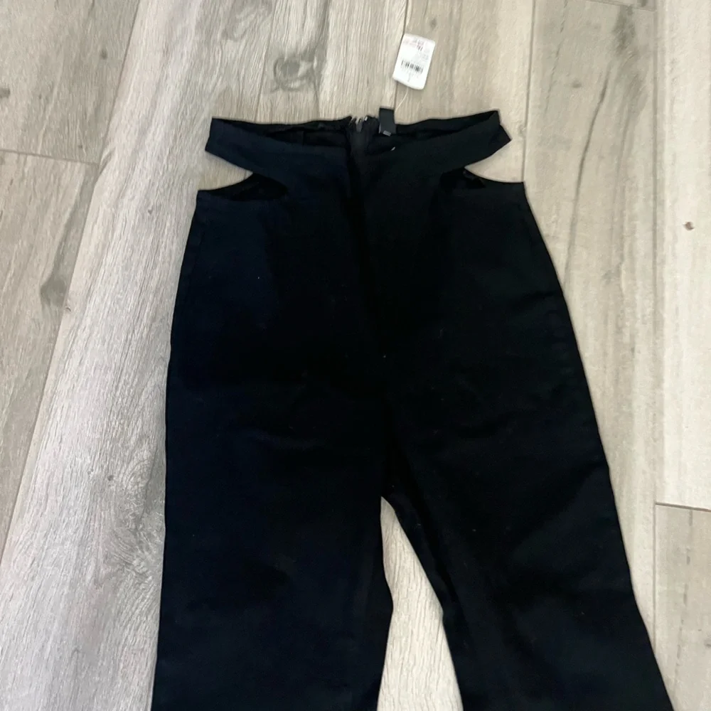 Flare pants - Picture 2 of 4